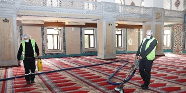 niluferin-ibadethanelerinde-bahar-temizligi.jpg