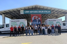 ogrenciler-kapi-kapi-dolasilarak-halka-cevre-bilinci-kazandiriyor.jpg
