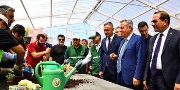ogrencileri-dogayla-bulusturan-kemalpasa-tarim-ve-dogal-yasam-koyu-acildi.jpg