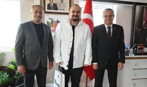 opera-sanatcisi-hakan-aysevden-baskan-topalogluna-ziyaret-nJTTY583.jpg