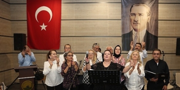 osmangazide-obam-barem-ve-albam-uyelerine-moral-konseri.jpg