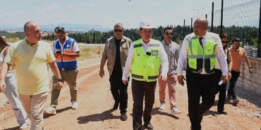 osmangazide-secimin-ardindan-26-bin-ton-asfalt-dokuldu.jpg