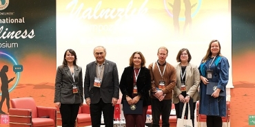 prof-dr-nevzat-tarhan-dostluk-duygusunu-kaybettigimiz-icin-yalniziz.jpg
