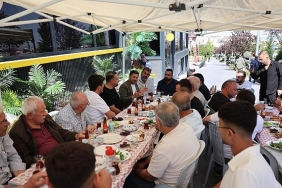 rasim-baskanin-gonul-bulusmalari-sehrin-her-noktasinda-suruyor.jpg