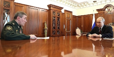 rusya-silahli-kuvvetleri-genelkurmay-baskani-valery-gerasimov-ile-toplanti.jpg