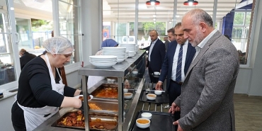 saglikli-ve-uygun-fiyatli-yemekler-can-sofrasinda-vatandaslarla-bulusuyor.jpg
