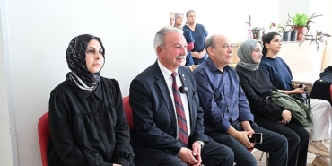 salihli-belediye-baskani-mazlum-nurlu-1-ekim-yaslilar-gunu-dolayisiyla-salihli-huzurevini-ziyaret-etti.jpg