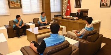 sarge-iha-takimindan-baskan-pekyatirmaciya-ziyaret.jpg