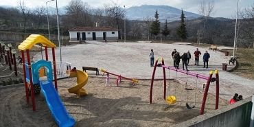 saripinar-mahallesine-yeni-meydan.jpg