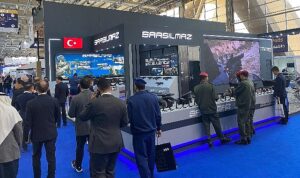 sarsilmaz-silaha-world-defense-showda-buyuk-ilgi-8aHtixVE.jpg