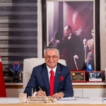 saygi-ozturk-baskan-topaloglunu-kosesine-tasidi.jpg