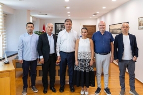 seferihisar-belediye-baskan-vekili-fuat-gumus-ve-meclis-uyelerinden-cemil-tugaya-ziyaret.jpg