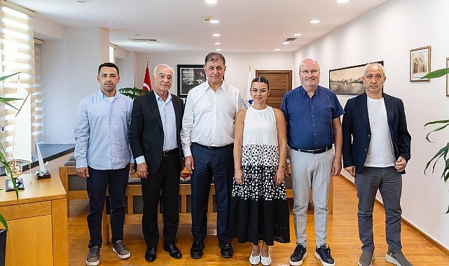 seferihisar-belediye-baskan-vekili-fuat-gumus-ve-meclis-uyelerinden-cemil-tugaya-ziyaret.jpg