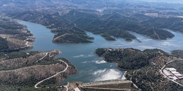 seferihisar-belediyesi-tarimsal-hizmetler-mudurlugu-tarafindan-yurutulen-baraj-suyu-sulama-sezonu-basladi.jpg