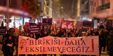 seferihisar-kadina-yonelik-siddete-karsi-mucadelenin-sesi-oldu.jpg