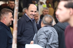 sehir-merkezinde-esnafi-ziyaret-eden-baskan-altay-konyamizda-kurban-bayraminin-bereketini-ve-heyecanini-hep-birlikte-yasiyoruz.jpg