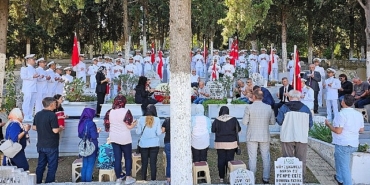 sehit-deniz-akdeniz-golcukte-kabri-basinda-dualarla-anildi.jpg