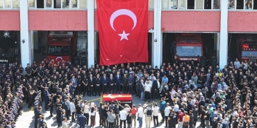 sehit-itfaiye-erimiz-mehmet-tekeli-son-yolculuguna-ugurlandi.jpg