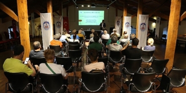 selcuk-efes-kent-belleginin-gundeminde-deprem-soylesisi.jpg