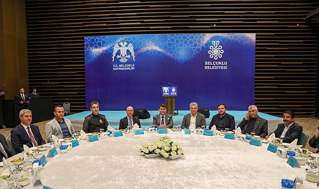 selcuklu-belediyesinden-anlamli-veda-programi.jpg