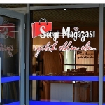 Sevgi Mağazası’nda ‘ısıtan alışveriş’