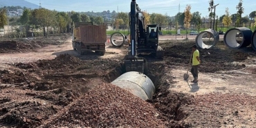 seymen-millet-bahcesinde-otopark-calismasi-basladi.jpg