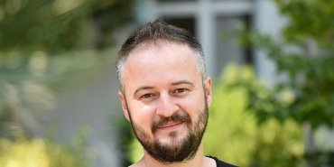sicaklarla-birlikte-yilanlar-gorunmeye-basladi.jpg