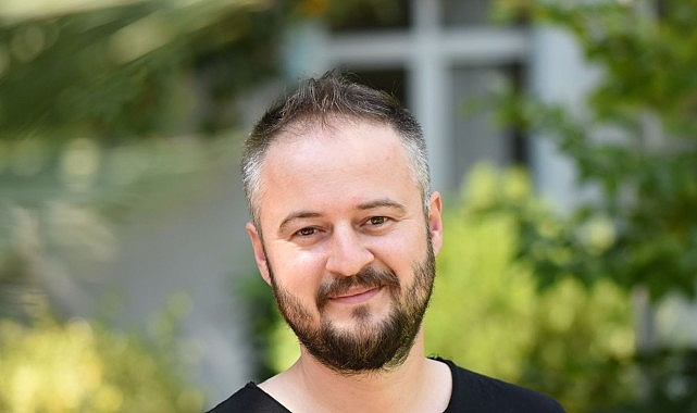 sicaklarla-birlikte-yilanlar-gorunmeye-basladi.jpg