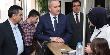 sivas-belediyesi-tarafindan-kentteki-ihtiyac-sahibi-vatandaslar-icin-gulkart-projesi-hayata-gecirildi.jpg