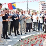 srebrenitsa-soykirimi-kurbanlari-menemende-anildi.jpg