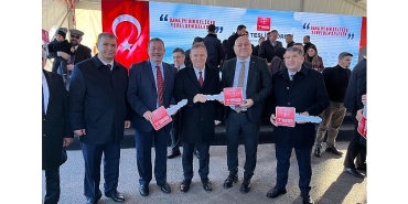 tbbden-milas-belediyesine-paletli-ekskavator-hibesi.jpg