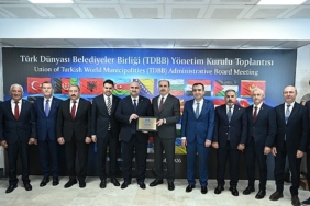 tdbb-baskani-altay-kerkuk-turk-dunyasi-belediyeler-birliginin-resmi-uyesi-oldu.jpg