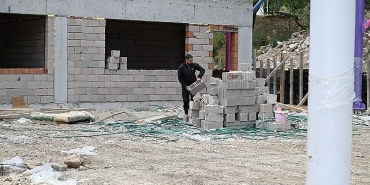 tekirova-pazar-yerinde-calismalar-suruyor.jpg