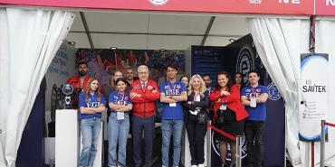 teknofest-kktcde-ege-universitesi-ruzgari-esti.jpg