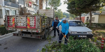 temiz-bir-gaziemir-icin-yeni-uygulama-bahce-atiklari-adresten-aliniyor.jpg
