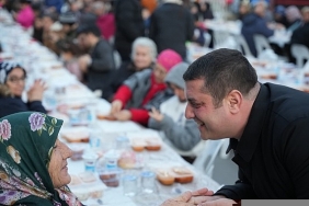 torbali-belediyesinden-cumhuriyet-mahallesinde-dev-iftar.jpg