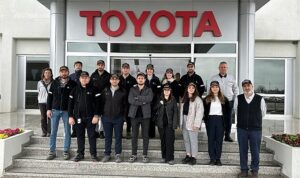 toyota-otomotiv-sanayi-turkiye-once-bagis-sonra-fabrika-turu-projesine-kaldigi-yerden-devam-ediyor-U31QvDsU.jpg