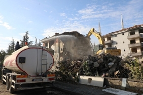 turgutalp-kentsel-donusumde-2-ve-3-etap-yikimlari-basladi.jpg