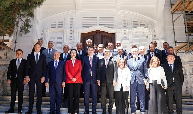 turkiye-bankalar-birligi-yonetim-kurulu-bakan-murat-kurum-ile-bir-araya-geldi.jpg