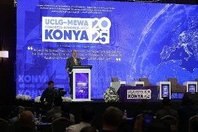 uclg-mewa-kongresinin-kapanisinda-konusan-uclg-baskani-altay-tarihi-bir-kongreye-ev-sahipligi-yaptik.jpg