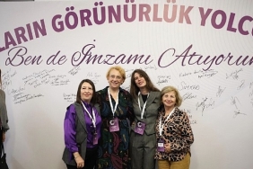 uluslararasi-cesme-kadin-liderler-zirvesi-basladi.jpg