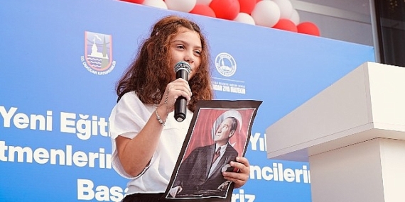 Üsküdar’da Yeni Eğitim Döneminin İlk Ders Zili Çaldı