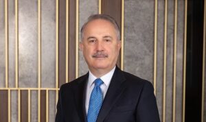 vakifbank-2023-yilinda-63-milyar-dolar-ile-yurtdisindan-en-cok-kaynak-saglayan-banka-oldu-yQEkBJEv.jpg