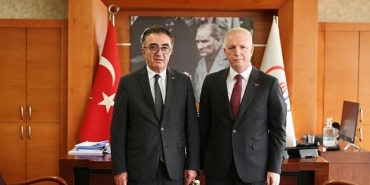vali-gulden-baskan-mutluya-ziyaret.jpg