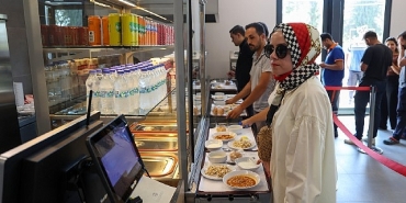 vatandas-kent-lokantasindan-memnun.jpg