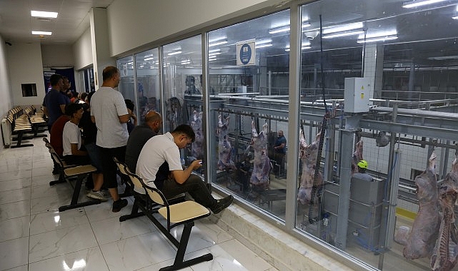 vatandaslarin-kurban-kesimi-icin-tercisi-modern-mezbaha-oldu.jpg