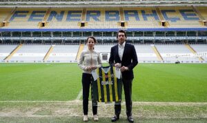 visa-ve-fenerbahce-is-birligiyle-taraftarlara-ozel-on-odemeli-dijital-kart-bpLvTmWI.jpg