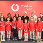 vodafone-vakfi-danisma-kurulu-uyeleri-gelecegin-yapay-zeka-yildizlariyla-bulustu.jpg