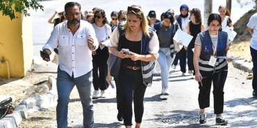 yangin-bolgesinde-kapilar-tek-tek-calindi.jpg