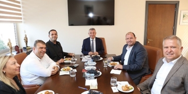 yarimada-belediyeler-birligi-ilk-encumenini-guzelbahce-ev-sahipliginde-gerceklestirdi.jpg
